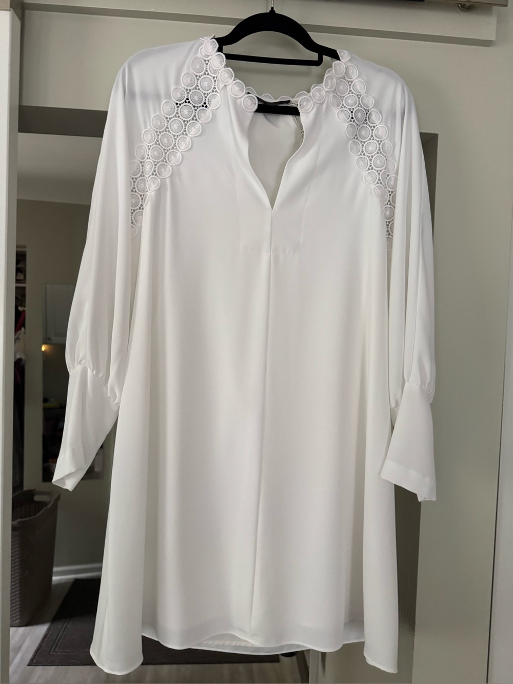 Women's White Lace-Trim Tunic/dress